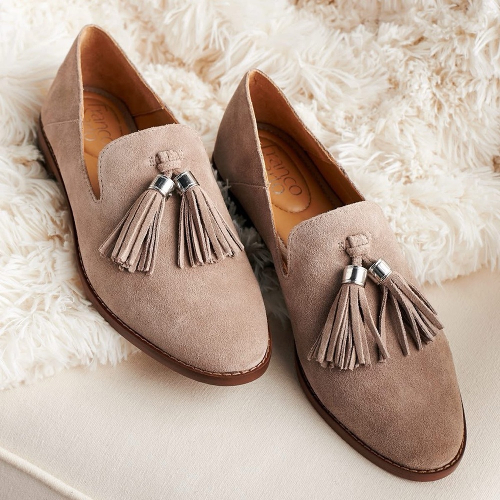 Elegant Tassel Loafers in Taupe Suede. Franco Sarto Holland
